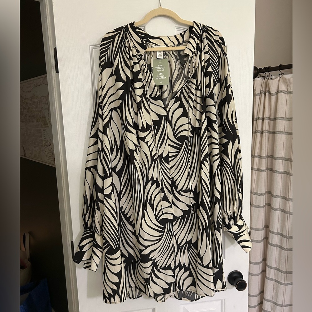 NWT H&M Long Sleeved Tunic Dress
